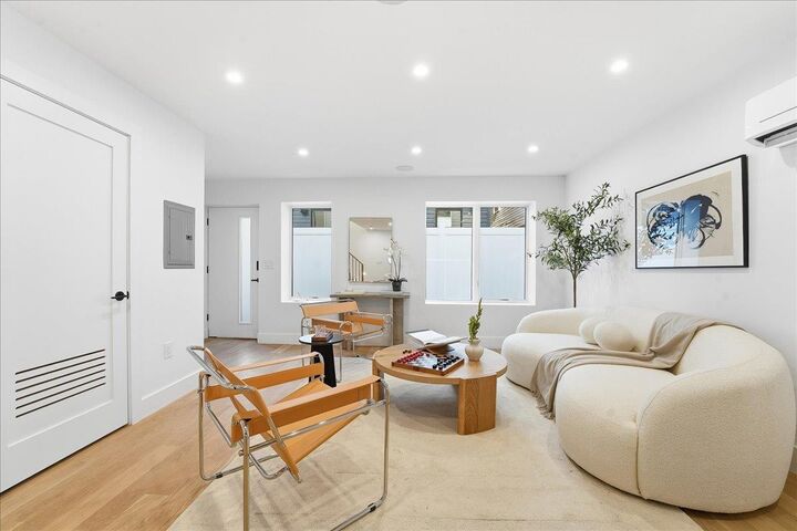 Property Photo: 105 Laidlaw Ave 4 NJ 07306