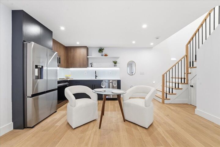 Property Photo: 105 Laidlaw Ave 4 NJ 07306