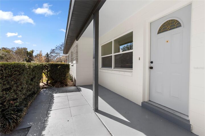 Property Photo: 1628 Larkin Avenue FL 32812