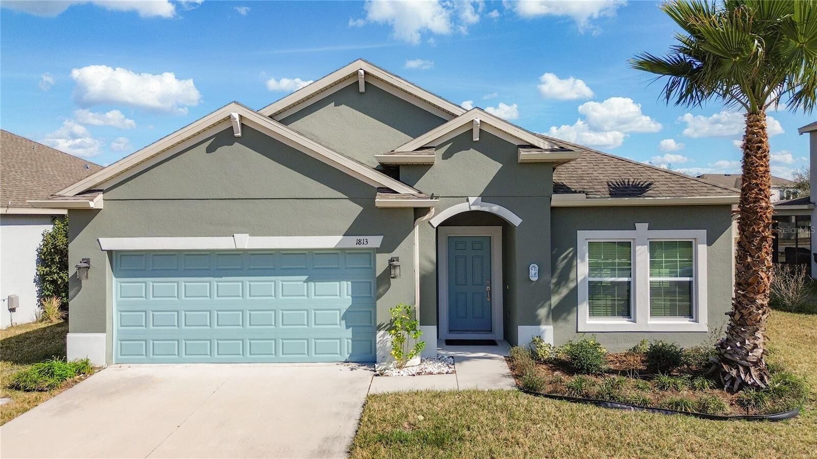 Property Photo:  1813 Castleton Dr  FL 34771 
