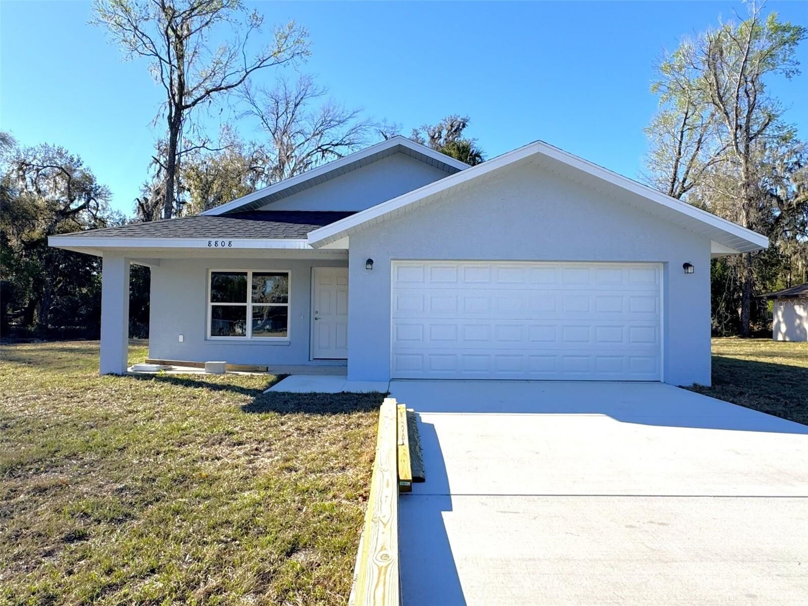 Property Photo:  8808 E Albertson Court  FL 34436 