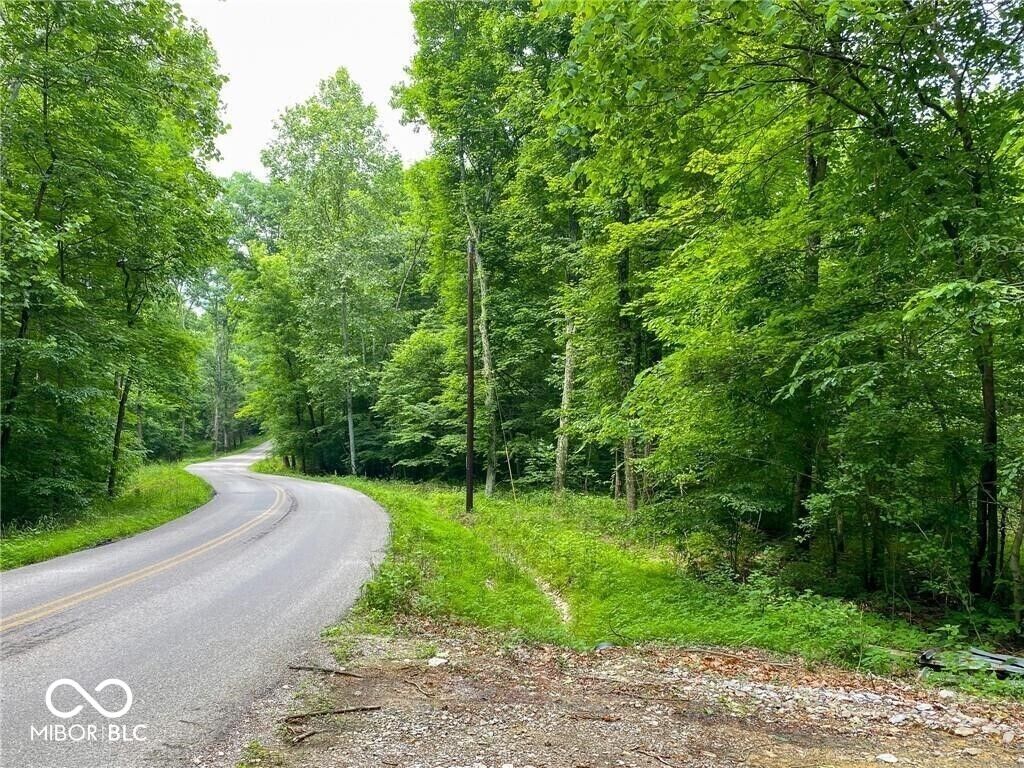 Property Photo: 750 West IN 47201