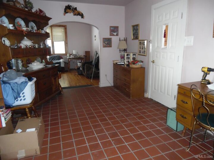 Property Photo:  46 Stanton Avenue  MI 49963 