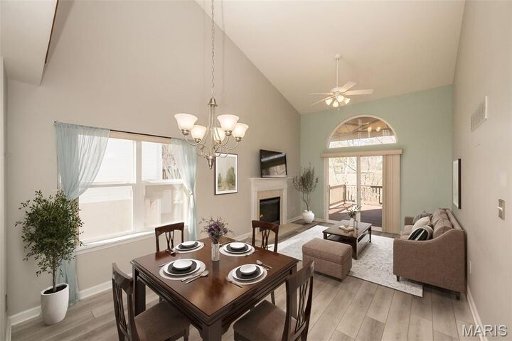 Property Photo: 6827 Eagles Landing Court MO 63069