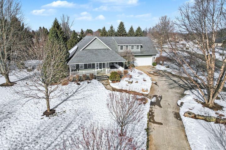 Property Photo: 71 Kristin Drive MI 49068