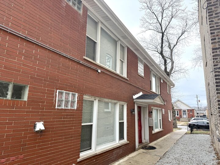 Property Photo:  11137 S Emerald Avenue 2N  IL 60628 