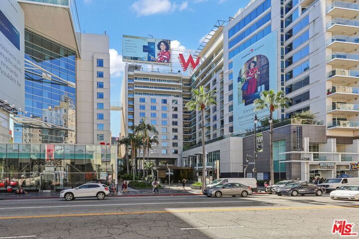 Property Photo:  6250 Hollywood Boulevard 6L  CA 90028 
