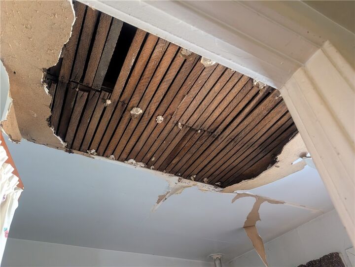 Property Photo:  975 E 43rd Street  CA 90011 