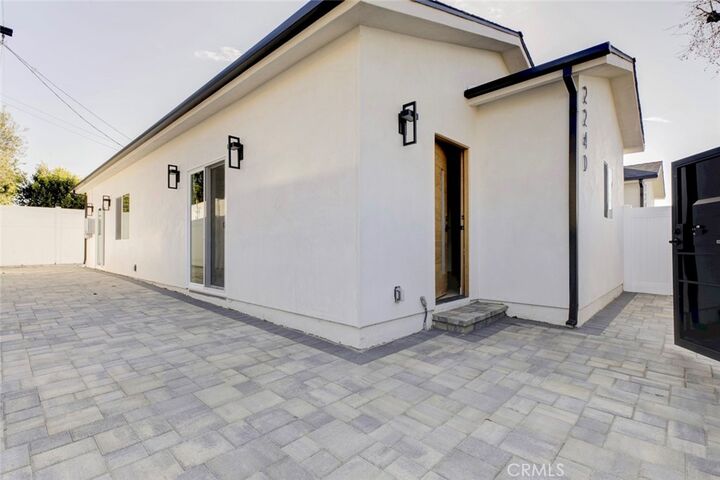 Property Photo: 2240 N Keystone CA 91504