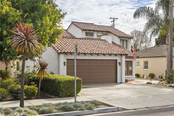Property Photo: 914 S McClelland CA 93454