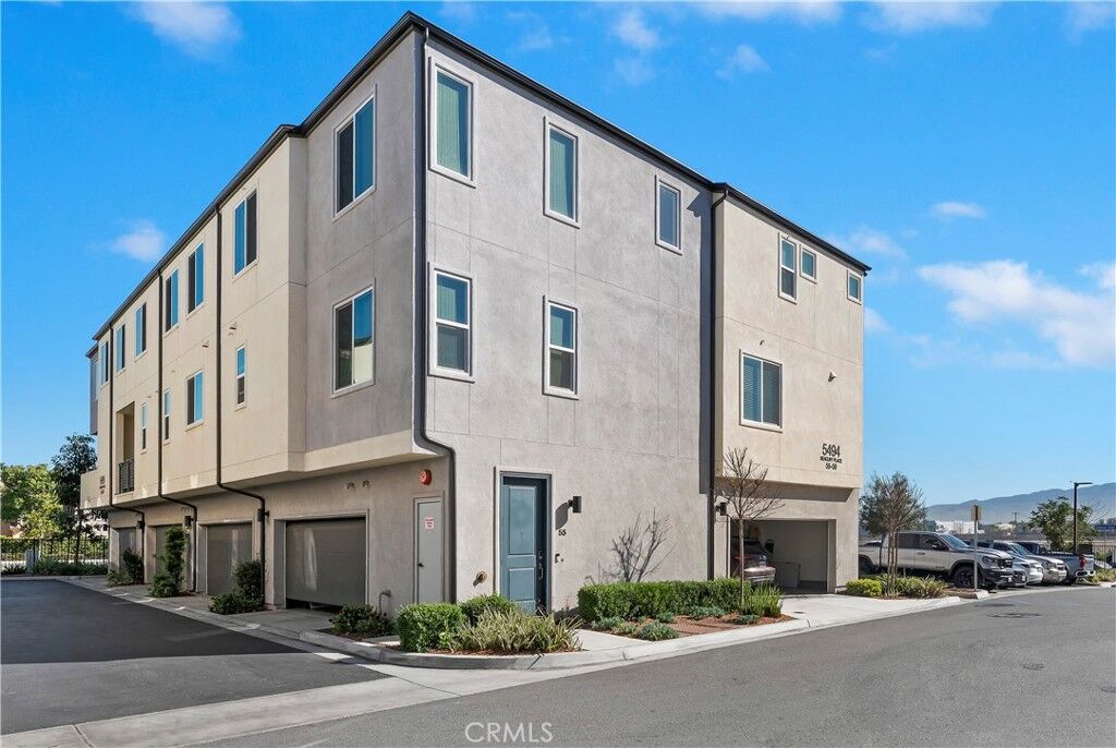 Property Photo:  5494 Seacliff Place 55  CA 92154 