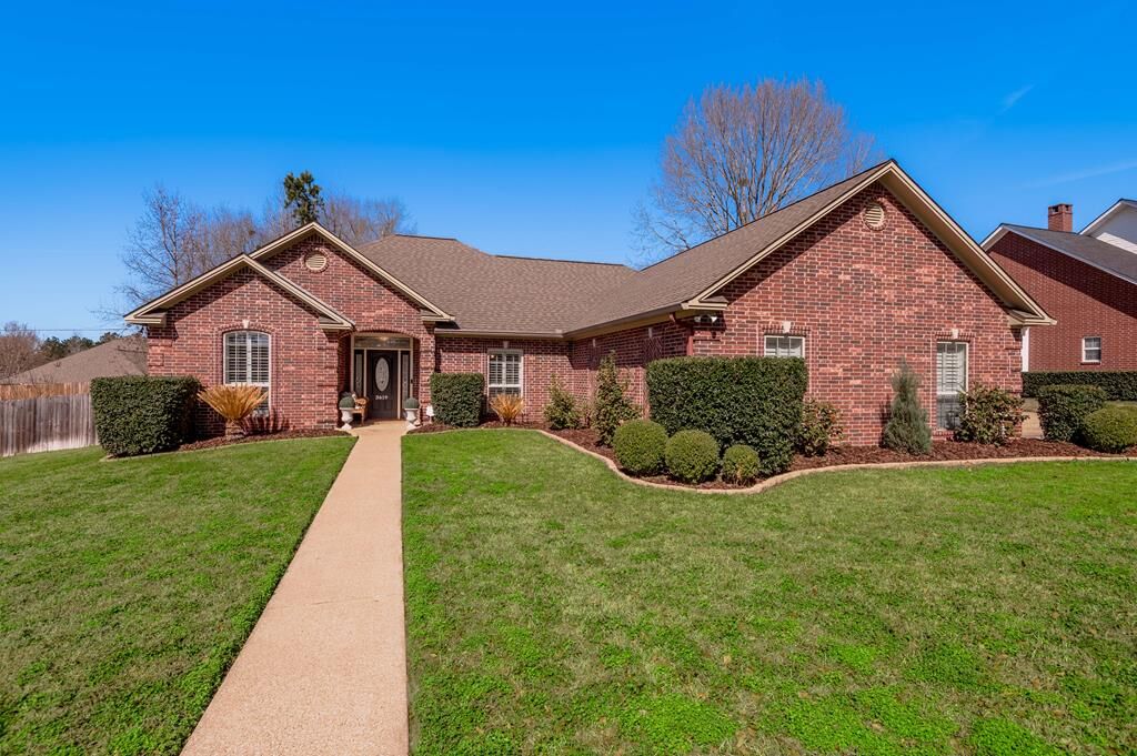 Property Photo:  3619 Lawson Parkway  TX 75965 