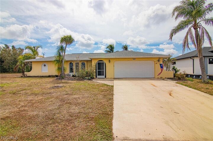 Property Photo:  604 SW 20th Terrace  FL 33991 