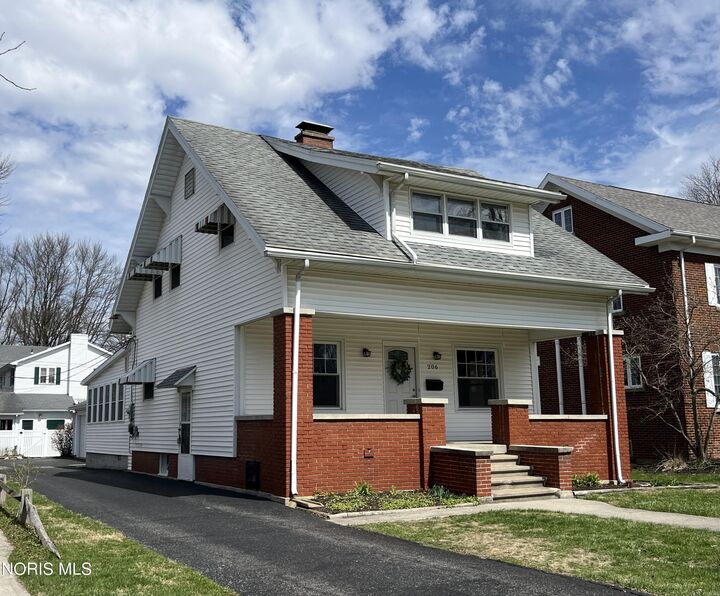 Property Photo: 206 Greenlawn Avenue OH 45840