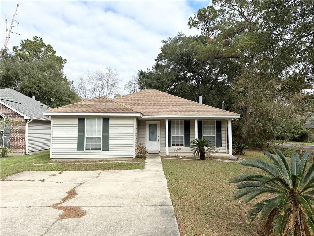 Property Photo:  2502 Mallard Drive  LA 70460 