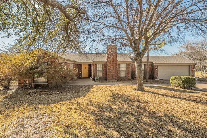 Property Photo:  202 S Tower Street  TX 76086 