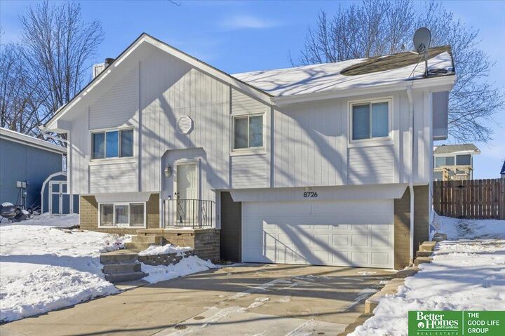 Property Photo: 8726 S 138 Street NE 68138