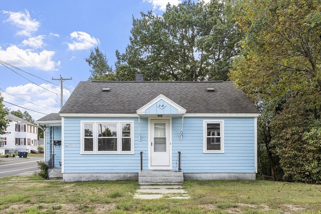 Property Photo:  257 Spruce St  MA 01453 