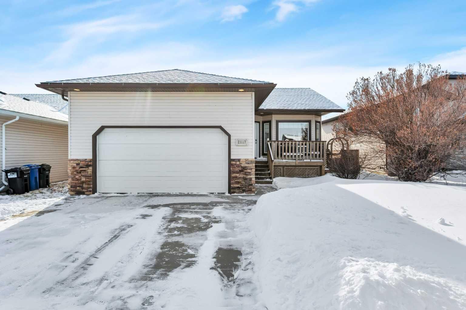 Property Photo:  2117 25 Avenue  AB T0M 0W0 