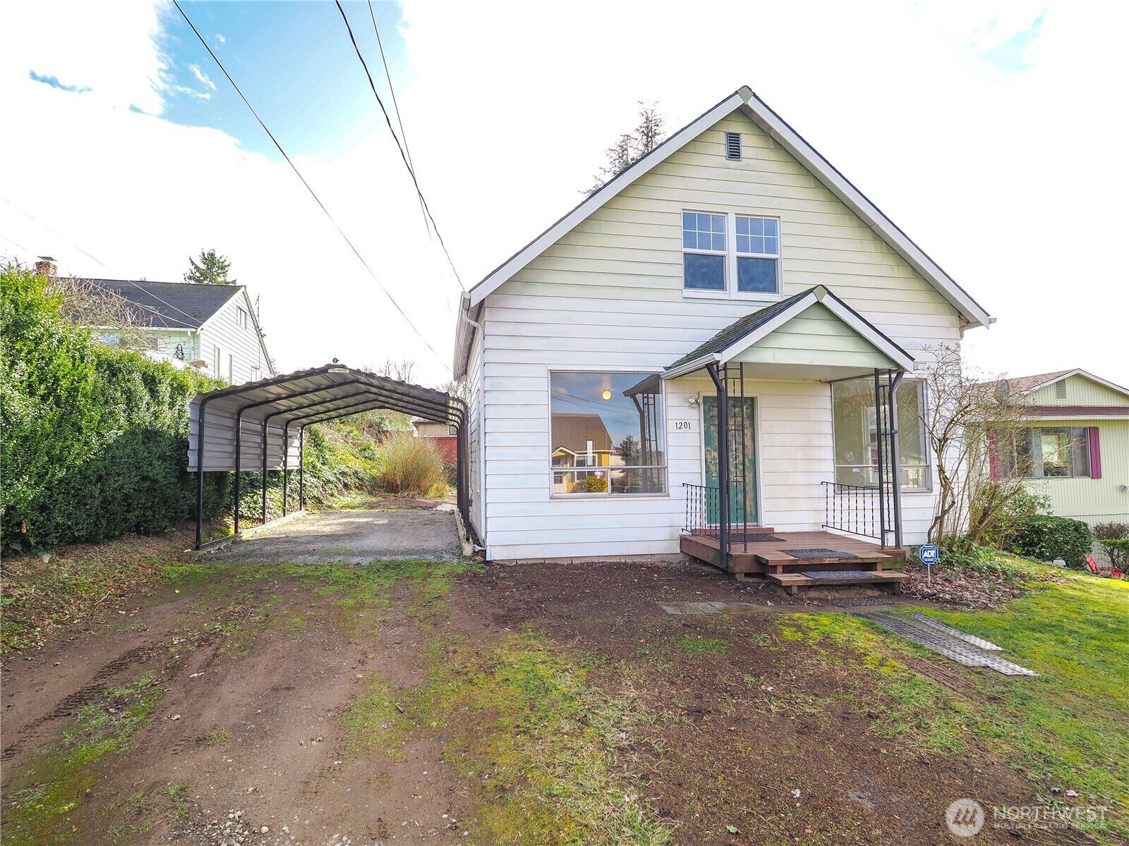Property Photo:  1201 N 29th Street  WA 98056 