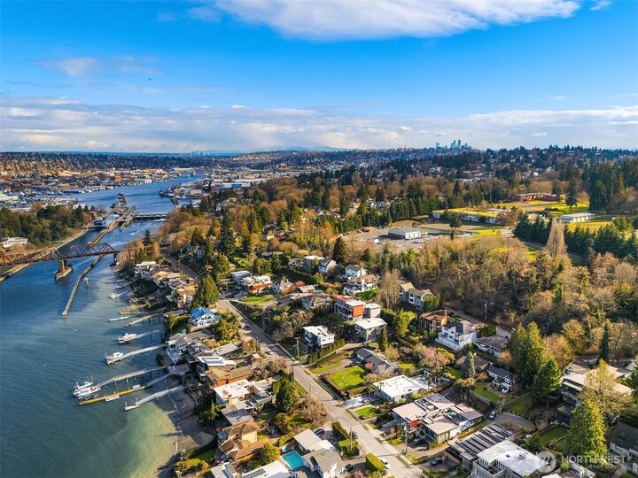 Property Photo: 3743 W Commodore Way WA 98199