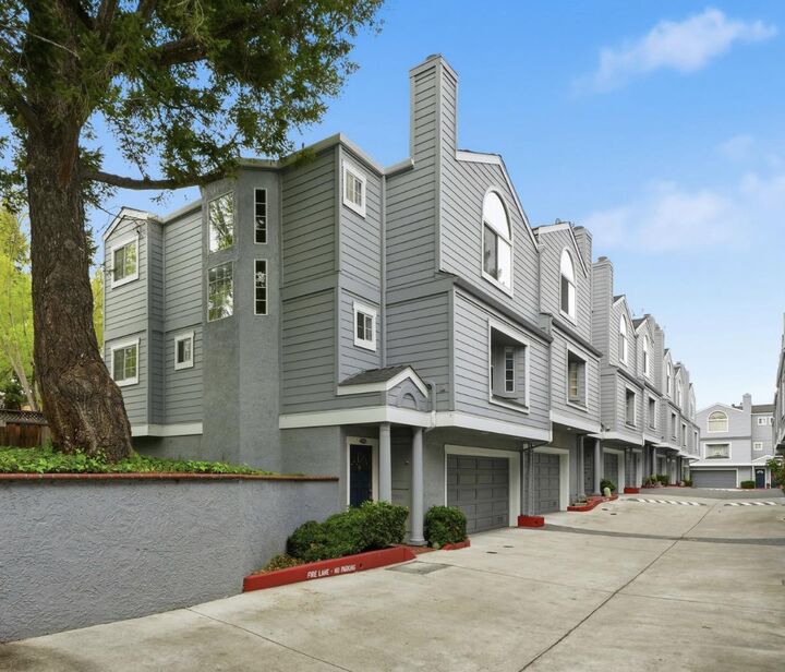 Property Photo:  402 Union Avenue A  CA 95008 