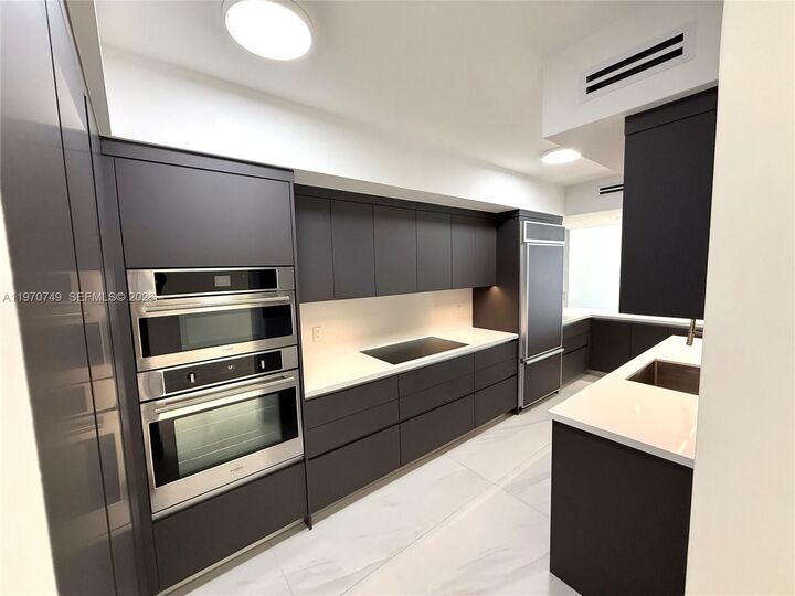 Property Photo: 1850 S Ocean Dr 1808 FL 33009