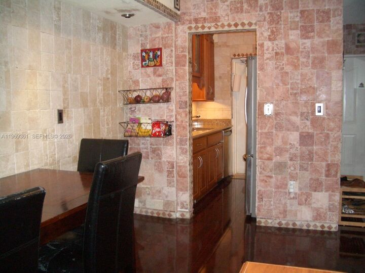 Property Photo:  10900 SW 104th St 324  FL 33176 