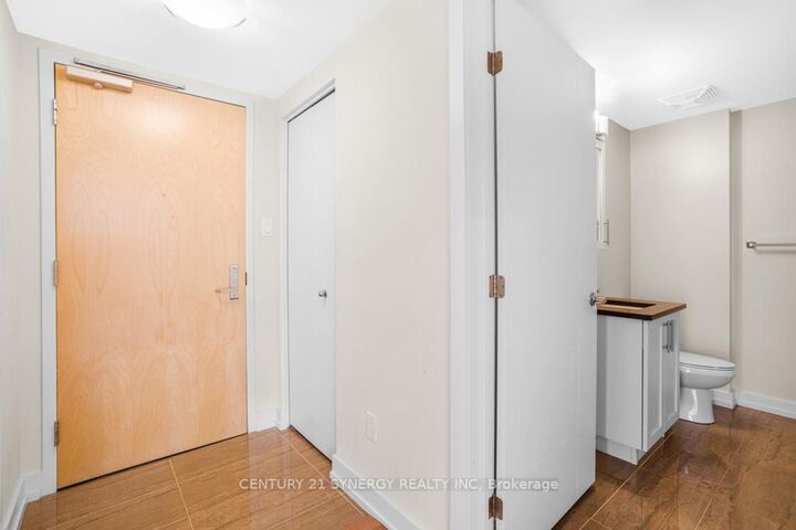 Property Photo:  40 Nepean Street 403  ON K2P 0X5 