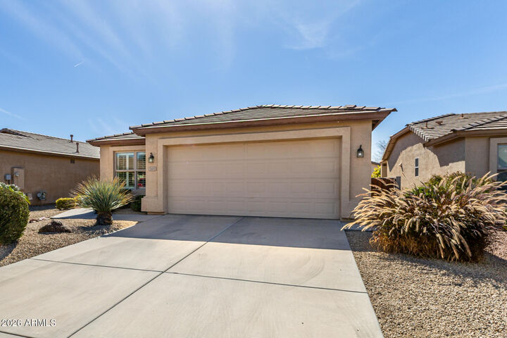 Property Photo: 3609 E Hazeltine Way AZ 85249