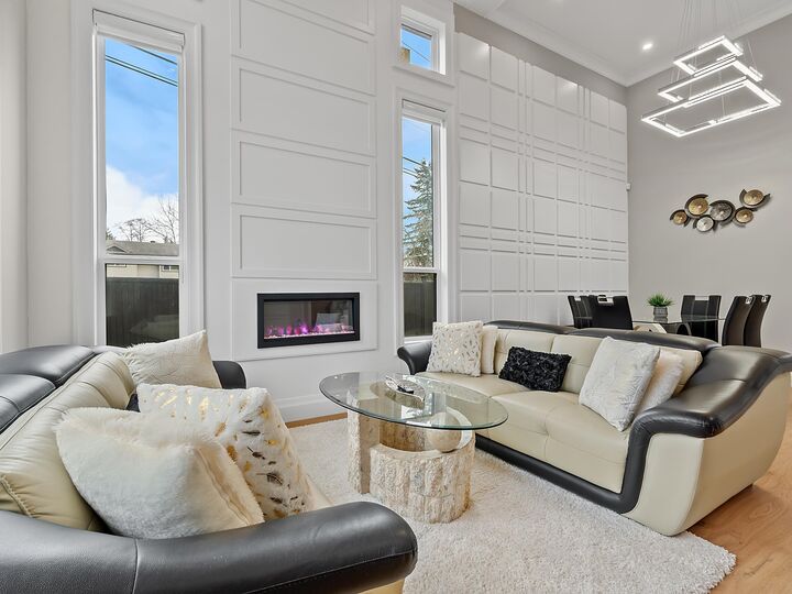 Property Photo: 11586 84B Avenue BC V4C 2T6