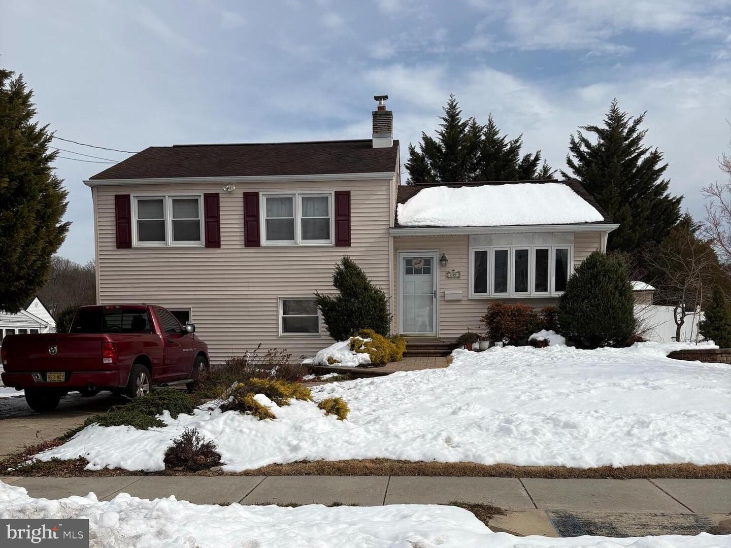 Property Photo:  649 Muhlenberg Avenue  NJ 08090 