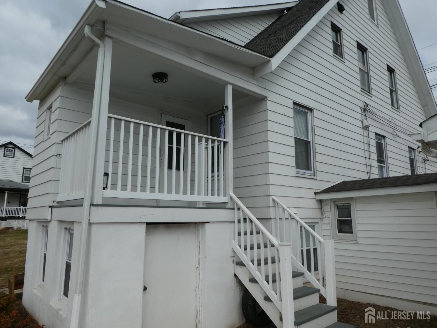 Property Photo:  1354 Stelton Road  NJ 08854 