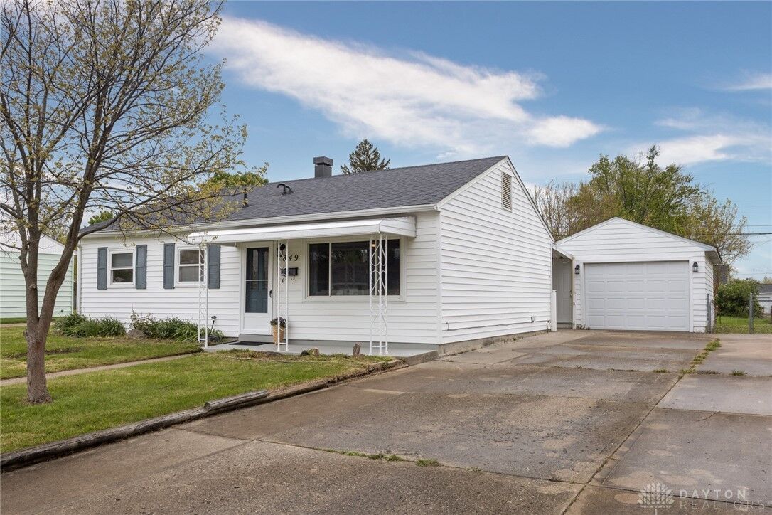 Property Photo:  849 Bristol Drive  OH 45377 
