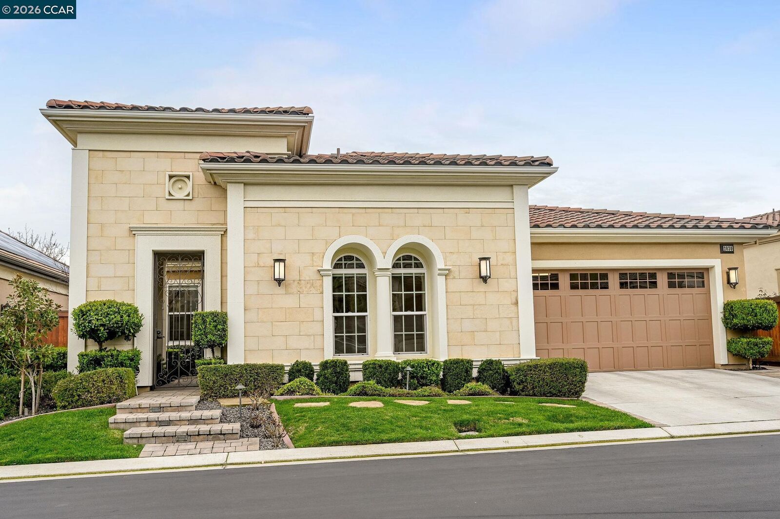 Property Photo: 2030 Tempranillo Ln CA 94513