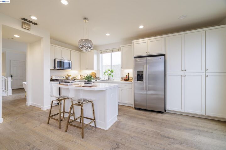 Property Photo:  2849 Chocolate St  CA 94588 