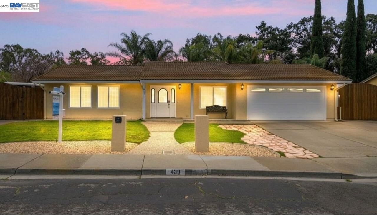 Property Photo: 439 Hummingbird Ln CA 94551