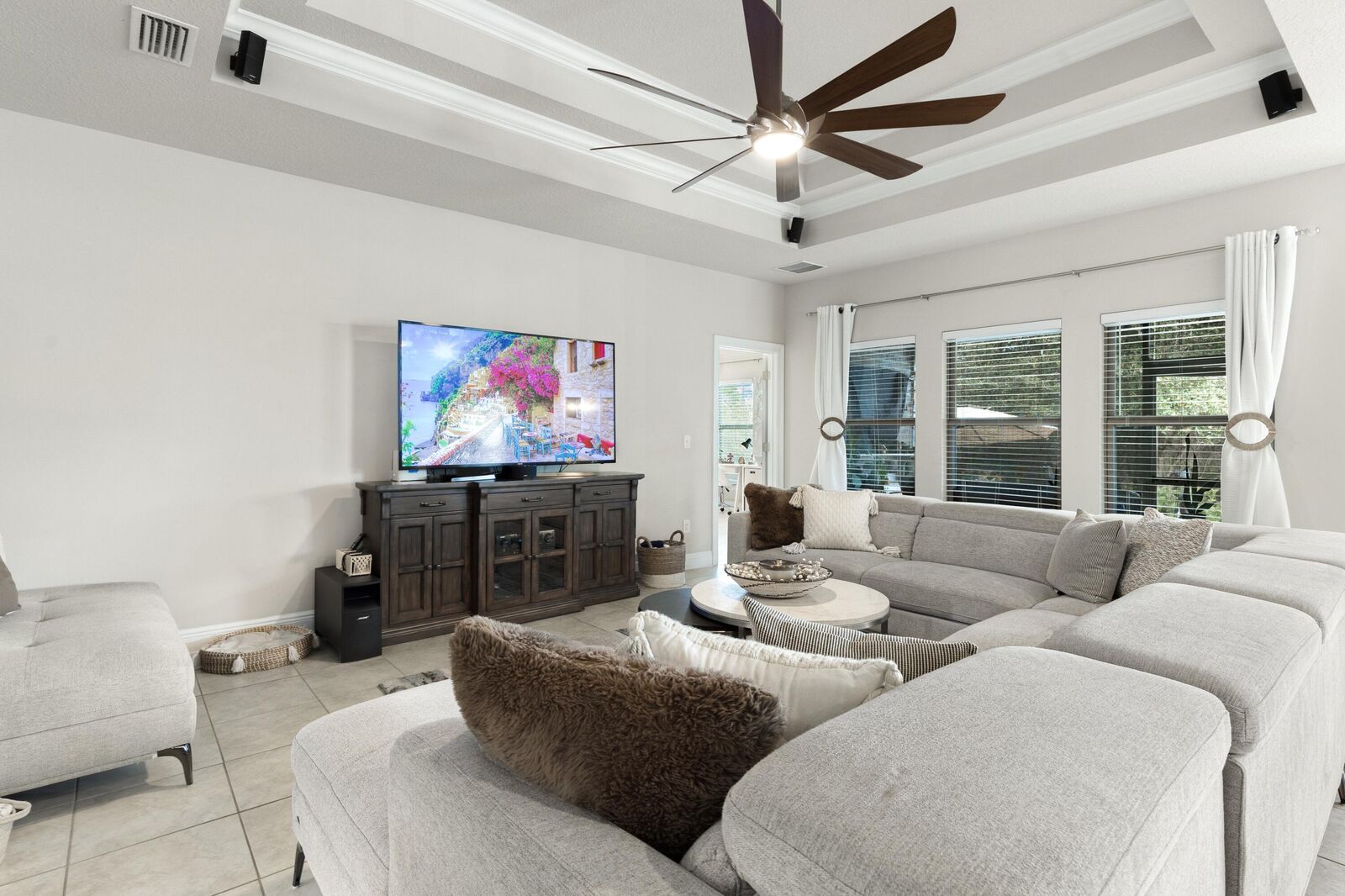 Property Photo: 114 Maddox Street FL 32459