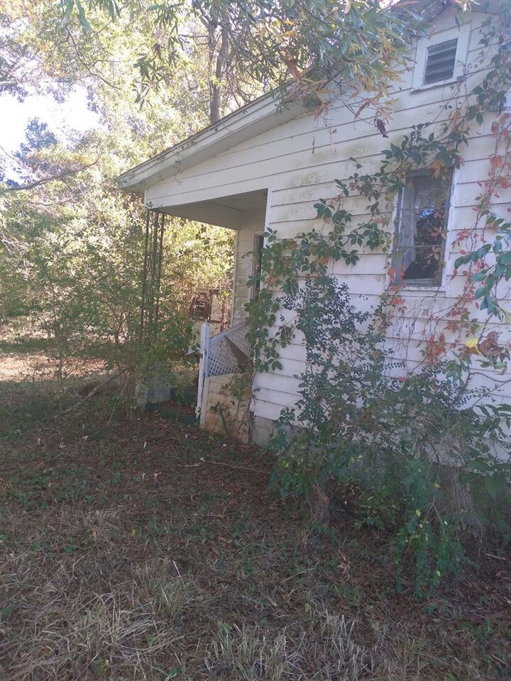 Property Photo:  8197 Lankford Hwy  VA 23416 