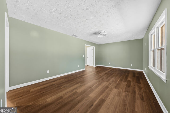 Property Photo:  815 McCurdy Boulevard  GA 31816 