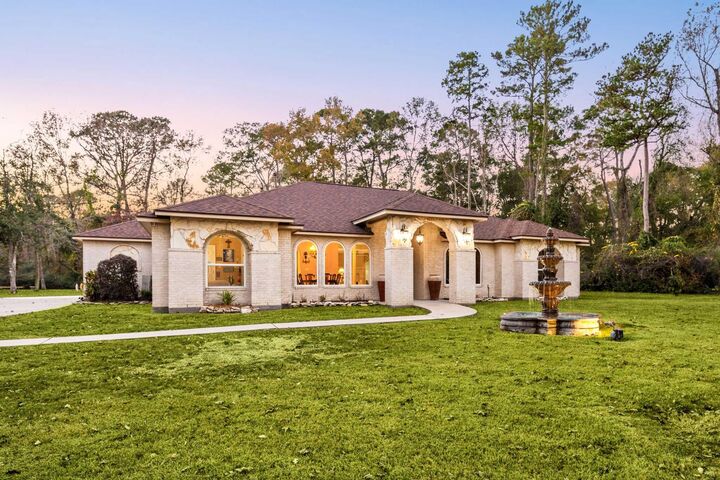 Property Photo: 11984 White Oak Crossing TX 77385