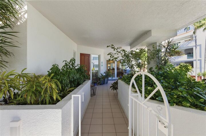 Property Photo:  350 Gulf Of Mexico Drive 219  FL 34228 