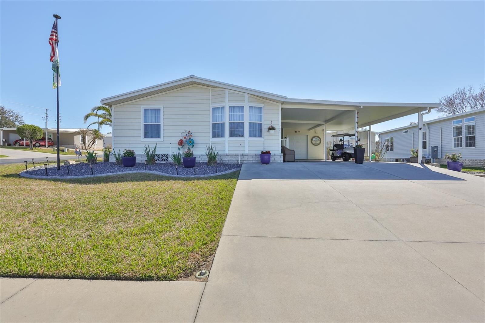 Property Photo: 37041 Neukom Avenue FL 33541