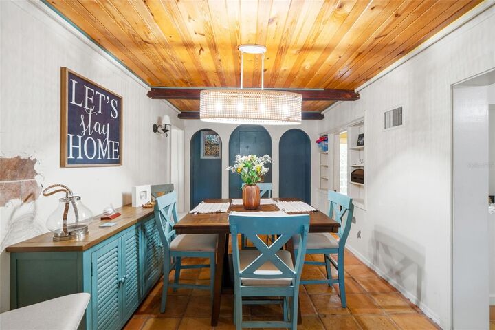 Property Photo:  4701 3rd Avenue S  FL 33711 