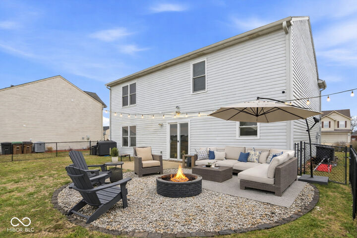 Property Photo:  2295 Lakecrest Drive  IN 47201 