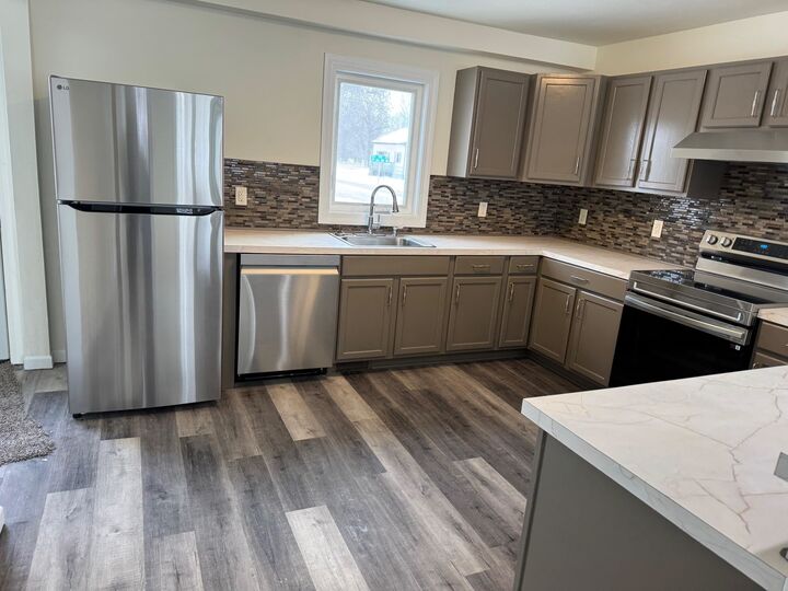 Property Photo:  200 18th St NW  ND 58703 