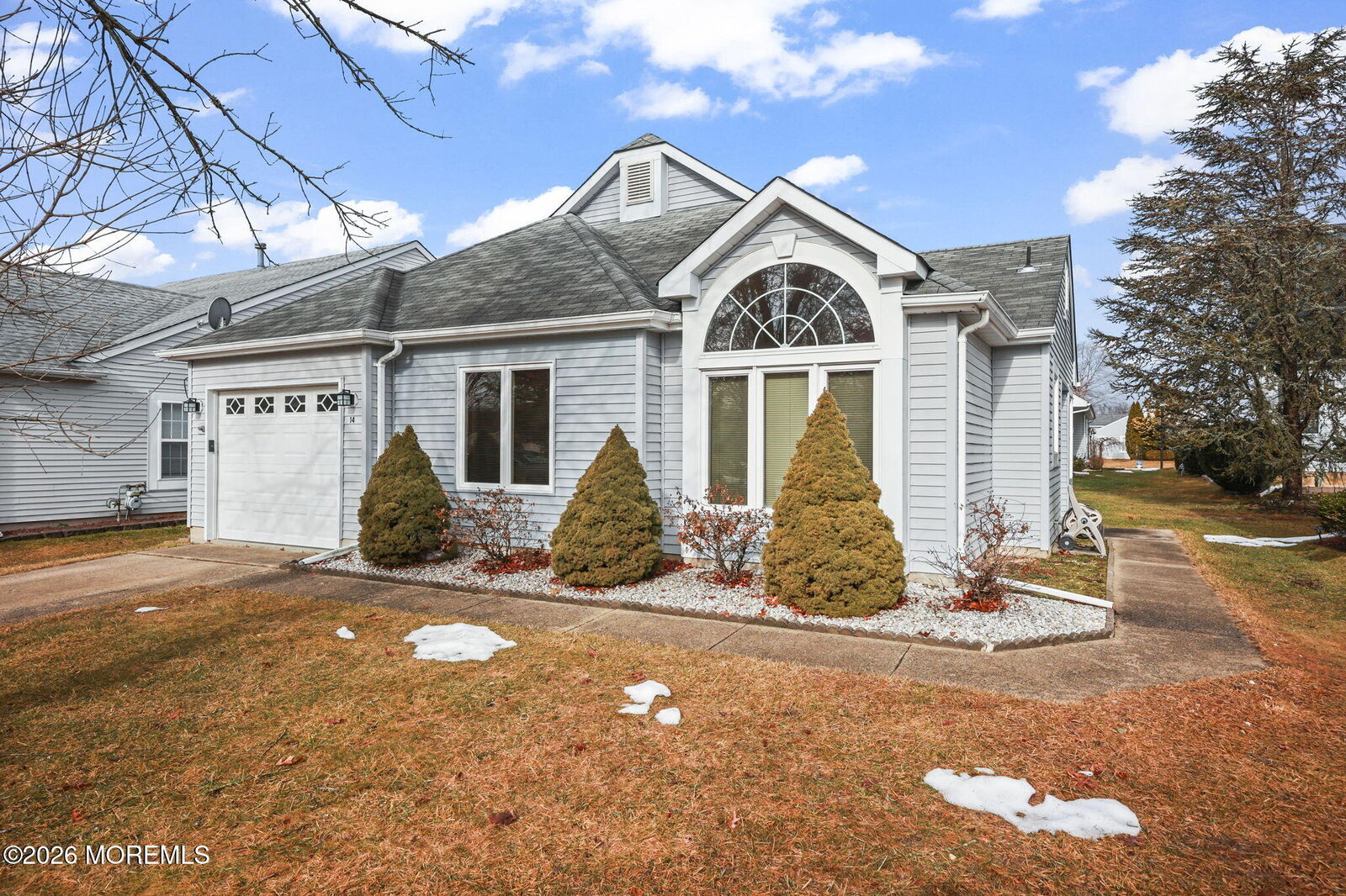 Property Photo:  14 Stewart Court  NJ 08527 