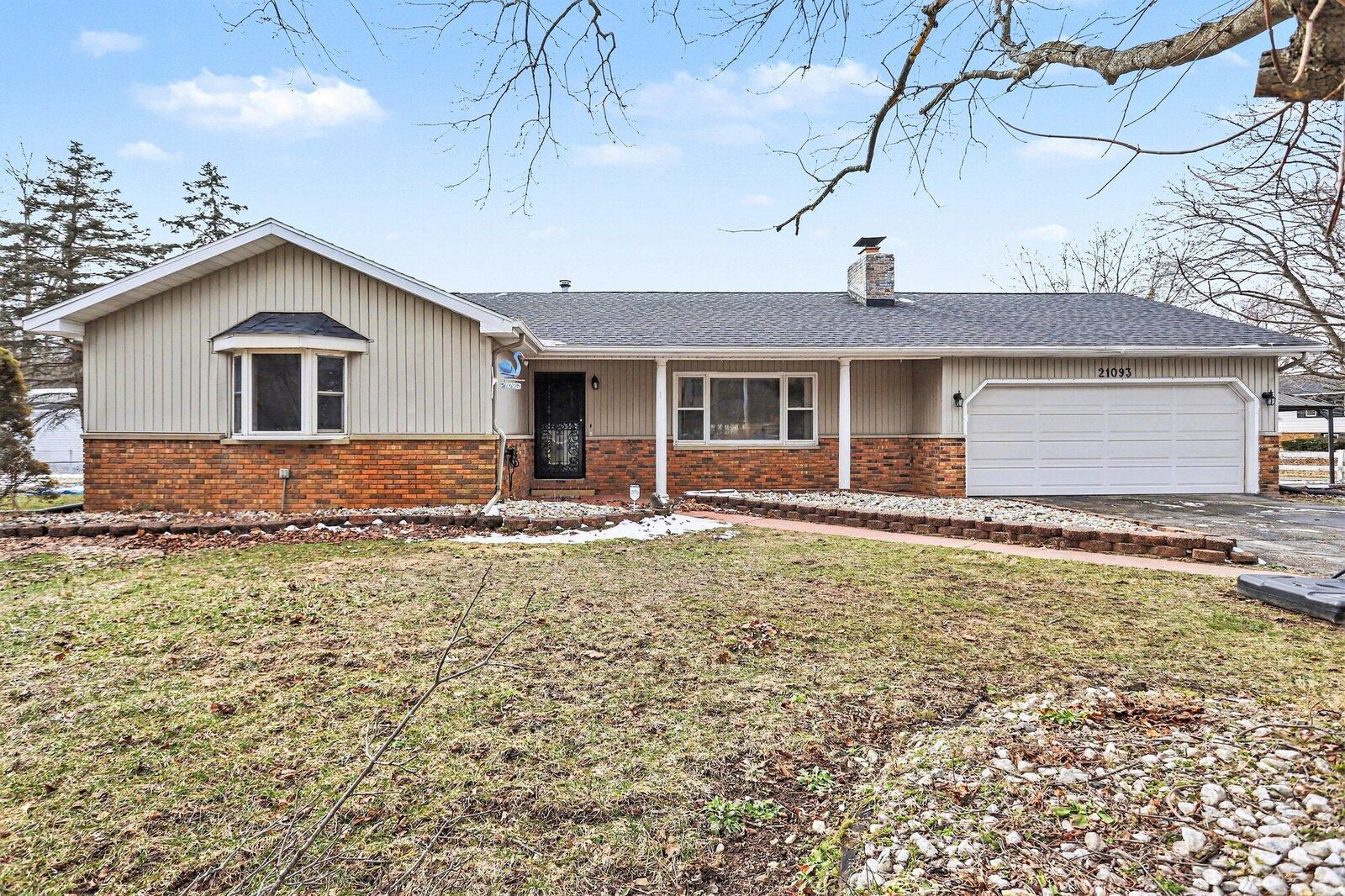 Property Photo:  21093 North Avenue  MI 49017 