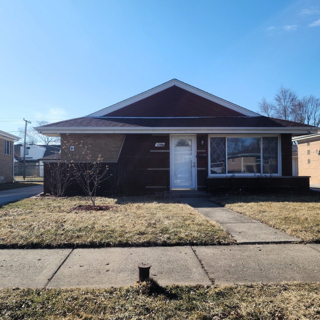 Property Photo: 11550 Kolin Avenue IL 60803
