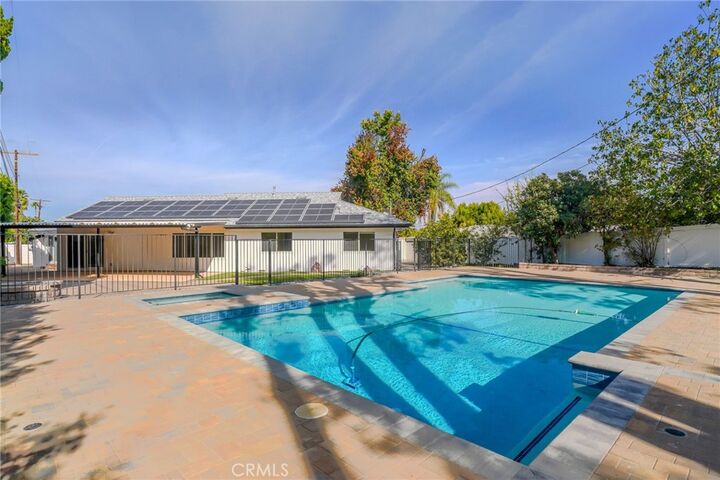Property Photo:  23952 Nomar Street  CA 91367 
